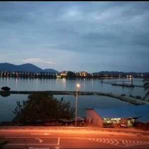 Marina Height Seaview Resort Apartment